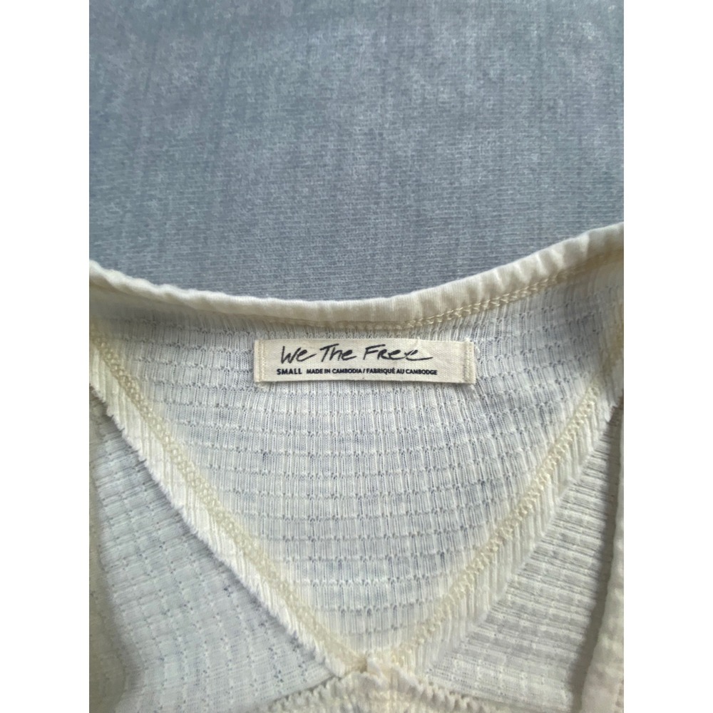 We The Free People Cream Waffle Knit Henley V-Neck Thermal Top Small Ivory Boho - Picture 4 of 5